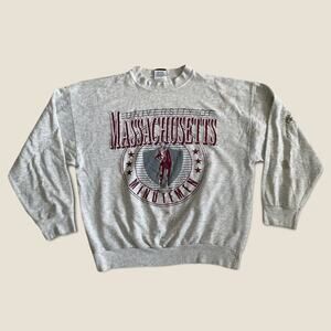 U of Massachusetts Crewneck sweatshirt xxl